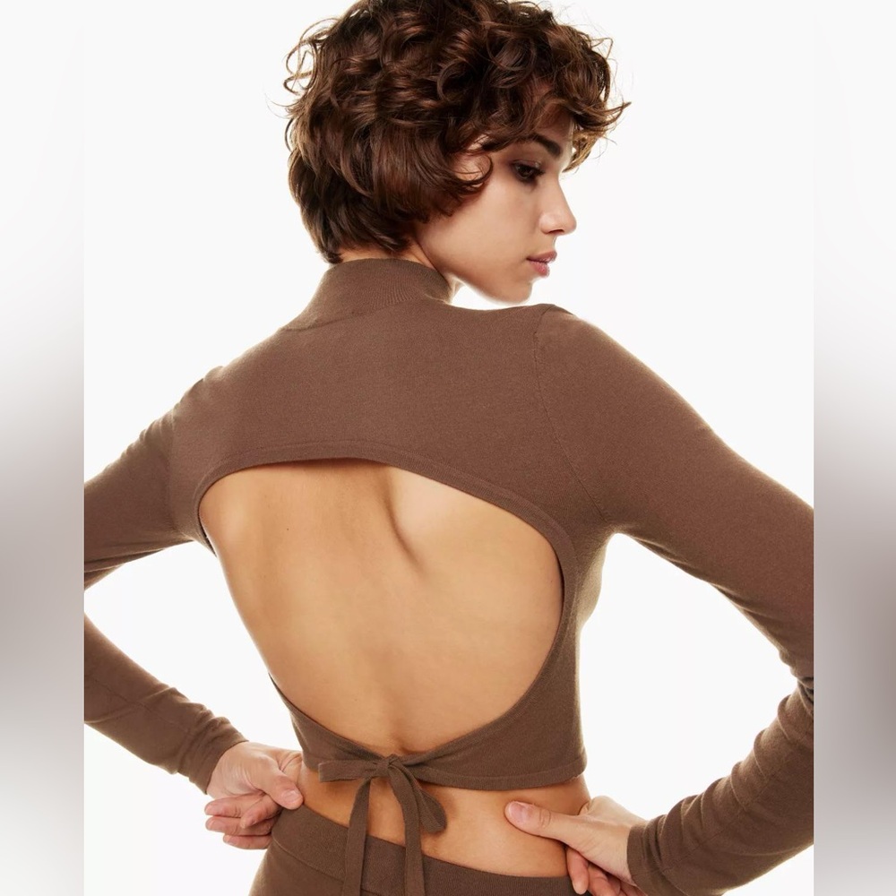 aritzia sunday best ellie long sleeve